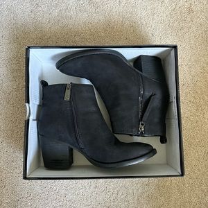 Blondo Vegas waterproof Nubuck Leather black ankle booties Women's size 8